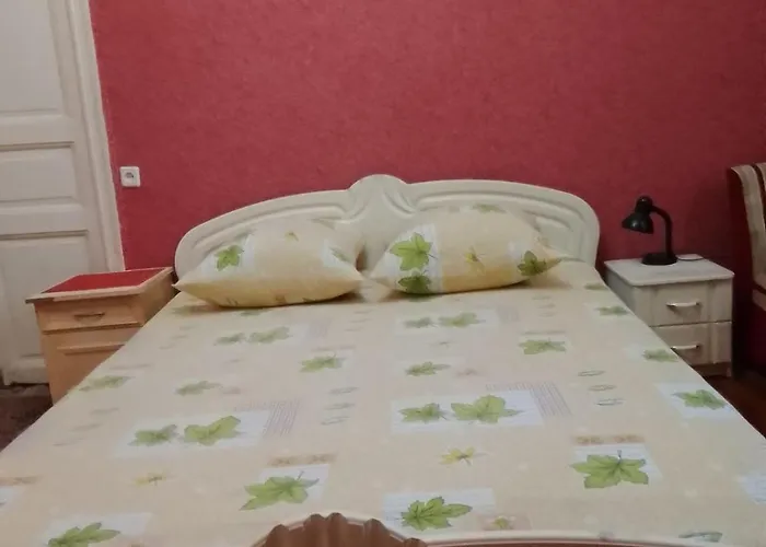 в центре. Οδησσός